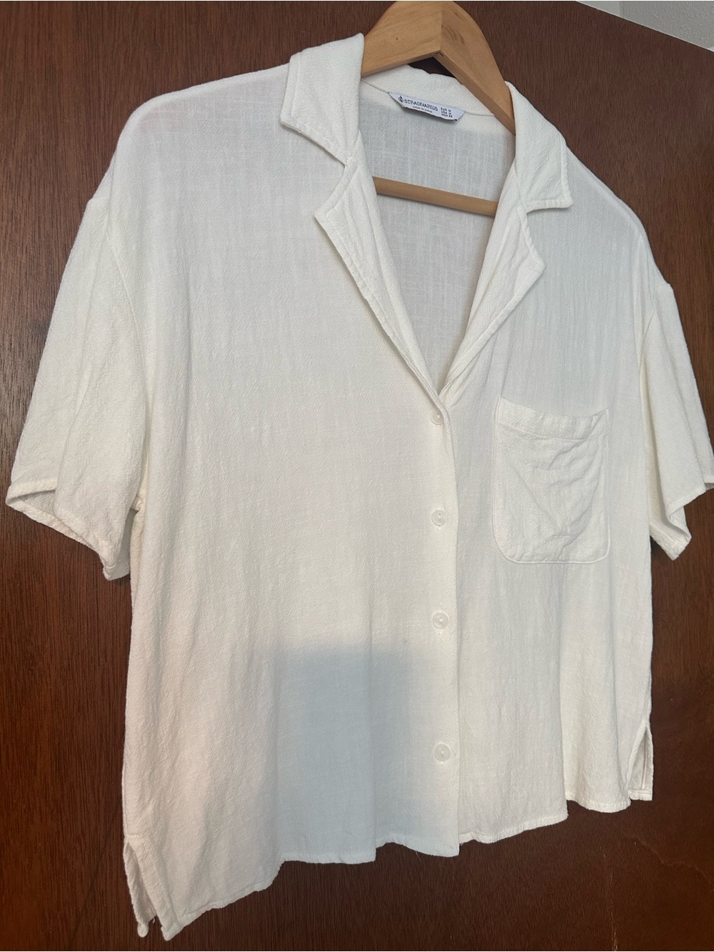 STRADIVARIUS White Buttoned Top